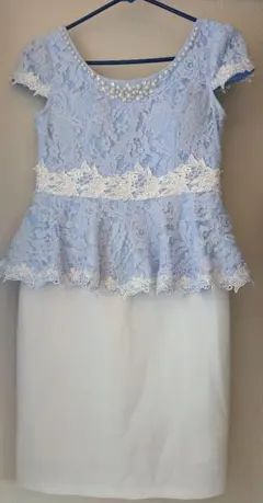 水色レースペプラムドレス