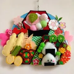 フェルトリース　桜　お花見　お弁当　春　ハンドメイド　リースのサムネイル