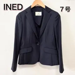 Item thumbnail for item f6a1bb90-7b45-4ef4-adb5-7a8ea0c7741b