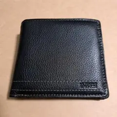 ブラック二つ折り財布