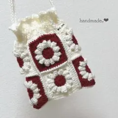 30. 巾着ポーチ　ハンドメイド　編み物　かぎ針編み　花　白　赤　パステル　巾着