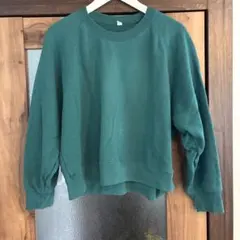 ユニクロ　グリーン　トレーナー
