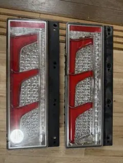 新車外し】KOITO 小糸 LEDクリアテールランプ 左右セット 純正 美品