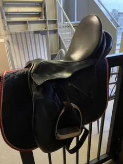 乗馬鞍　美品前後肢プロテクター他付属品付❣️