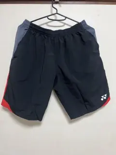 バドミントン用ショートパンツ 黒赤灰