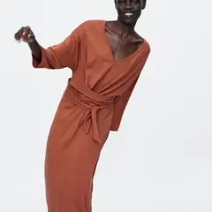 ZARA カットソー素材・コナレ大人ワンピ