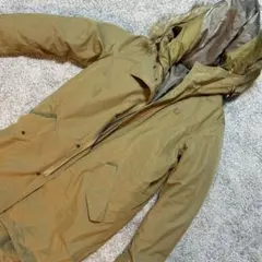 Fred Perry 2way フード付きダウン　ジャケット カーキ