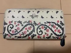 コーチ　coach 花柄 長財布 ホワイト
