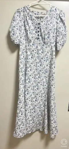 花柄ワンピース
