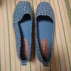 TOMMY HILFIGER デニムブルー スリッポン