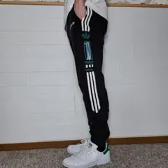 80s 　アディダス　ONE WORLD　ベロア　トラックパンツ　ジャージ