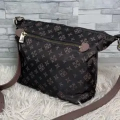 定番　russet ラシット　ショルダーバッグ　斜め掛け　モノグラム柄