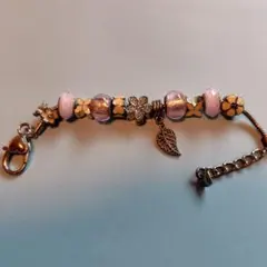 花モチーフ ピンク ブレスレット