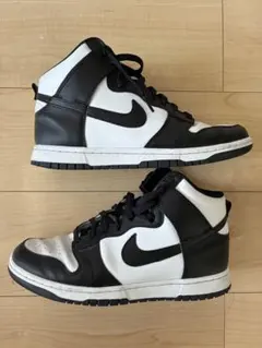 Nike ブラック/ホワイト ハイカットスニーカー