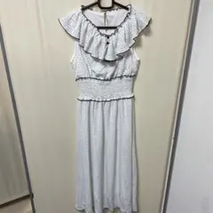 ホワイト ドット柄 ノースリーブ ロングワンピース

tocco closet
