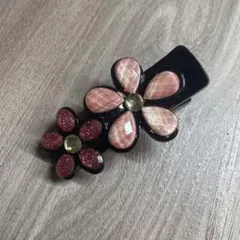 花モチーフ ヘアクリップ