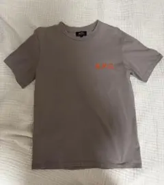 A.P.C. ロゴ刺繍 Tシャツ グレージュ Sのサムネイル