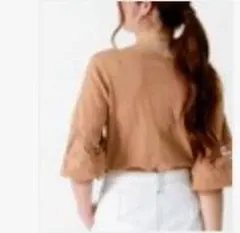 五分袖クルーネックレーススリーブニット