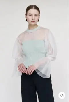 値下げ　美品　CFCL ホワイト パフスリーブ ニット 値下げ 美品 CFCL ホワイト パフスリーブ ニット - メルカリ