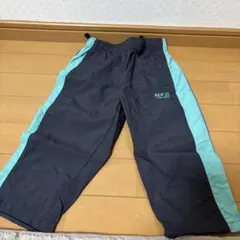 マーキーズ　ナイロン生地パンツ
