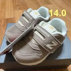 Item thumbnail for item 6e7e8959-9b12-43f1-b844-7a6371a5c058