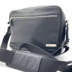 【美品】バーバリー　ショルダーバッグ　ノバチェック　シルバー金具　レザー　黒のサムネイル
