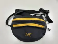 Arc'teryx ショルダーバッグ 黒/黄色　マンティス 1 ウエストパックのサムネイル