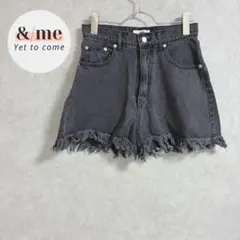 美品　ウィゴー デニムショートパンツ　ブラックデニム　フリンジ　コットンのサムネイル