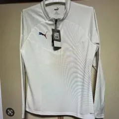 新品未使用PUMA プーマ 長袖スポーツウェア　サイズM 白のサムネイル