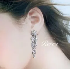 (美品)ロングピアス フラワー・リーフモチーフ シルバー