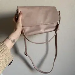ピンク フラップ式 ショルダーバッグ