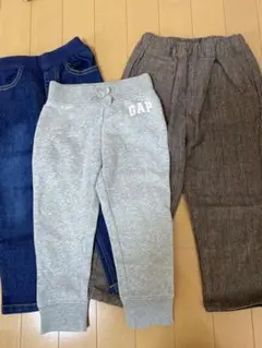 GAP 3歳用グレー スウェットパンツ　その他