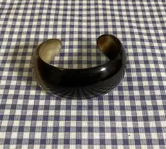 バッファローホーン ピアス 新品未使用 可憐 大ぶり - メルカリ