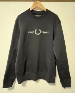 FRED PERRY ブラック トレーナー S