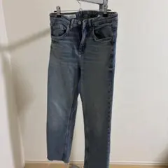 ZARA ライトブルースリムフィットデニム