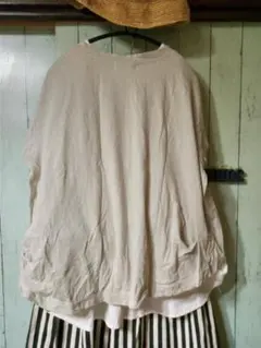 着1回　ナル　現行品　グレージュ　半袖　サイドタック　ワイド　プロフで全品見てのサムネイル