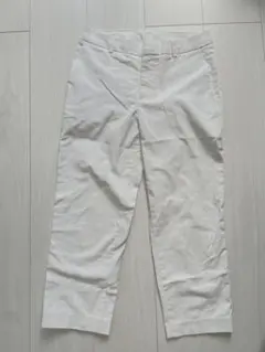 ユニクロ　クロップドパンツ　ホワイト