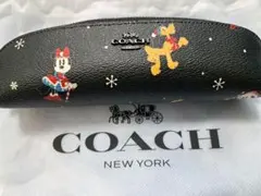 【新品・国内正規商品】DISNEY　COACH　ペンシルケース　ホリデイプリント
