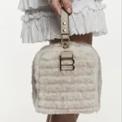 2026年最新】bibiy. dora pepuramuの人気アイテム - メルカリ