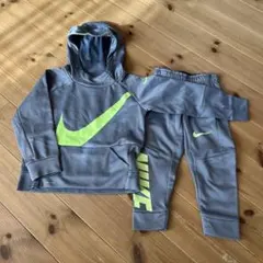 お値下げ中【美品】NIKEナイキ DRI-FIT 裏起毛パーカー 4Tズボン3T