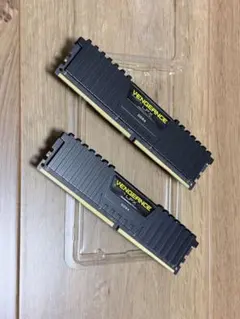 Corsair Vengeance DDR4 16GB メモリ 2枚セット
