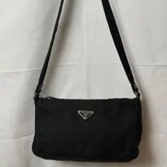 定番小さめPRADA テスート黒ワンショルダーバッグ保存袋ギャランティ付きのサムネイル