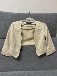 UNITED ARROWS レースボレロ ベージュ 七分袖　結婚式お呼ばれのサムネイル