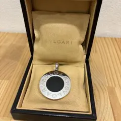 正規品　ブルガリ　定番　オニキス　ペンダントトップ　k18 ユニセックス