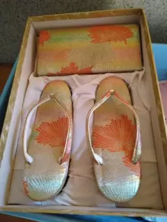 和装用草履 金色オレンジ花柄