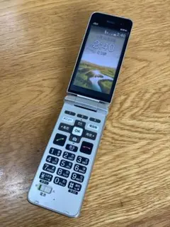 KYOCERA KYF41 au 携帯電話本体+充電セット - メルカリ