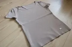 フォクシー　半袖 Tシャツ ベージュ サイズ40のサムネイル