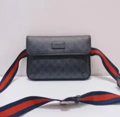 GUCCI GGスプリーム ボディバッグ