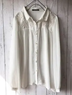 最終値下げ＊(AS KNOW AS PINKY)花柄刺繍 シースルー シャツ 白