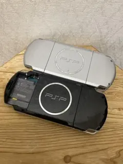 PSP 3000ブラックとシルバー2点セット　【ジャンク品】